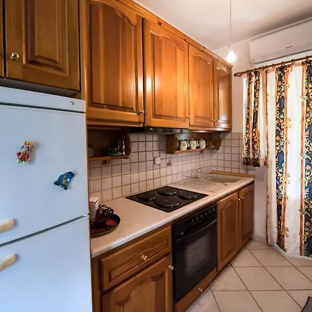 Zeta's Two Floor House In Lefkáda