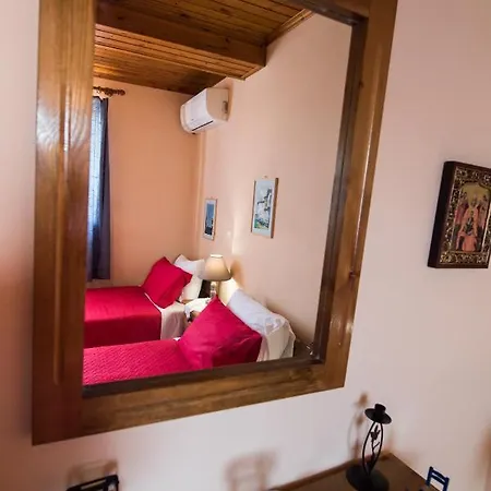 アパート Zeta's Two Floor House In Lefkáda